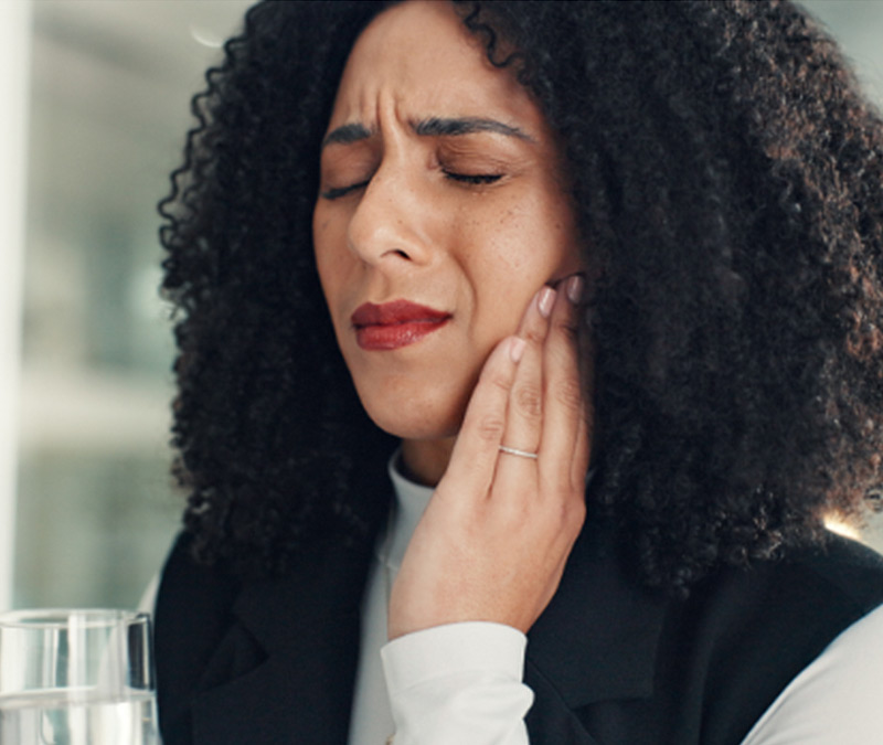 Emergency dentist at Conklin Family Dental in Brantford providing urgent care for patients experiencing severe dental pain.